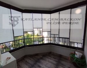 cam balkon plise perde