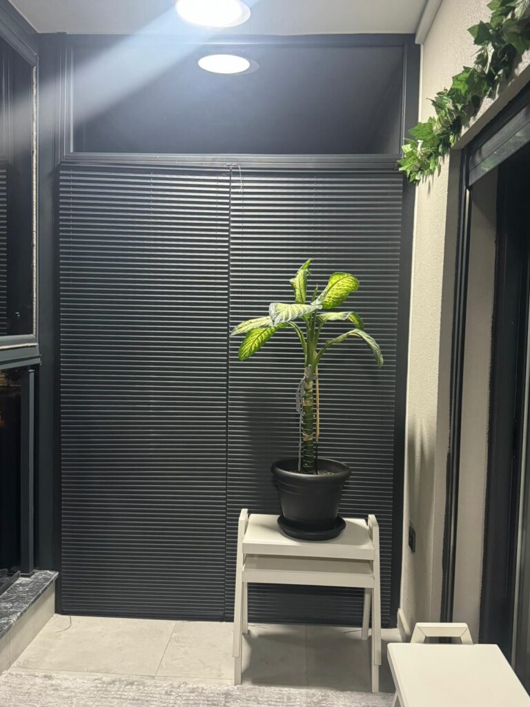 plise perde sürgülü cam